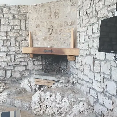 Couette-café Nido Del Nibbio 3*